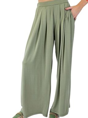 903:  EASEL NWT PANTS SHELLY GREEN (C)